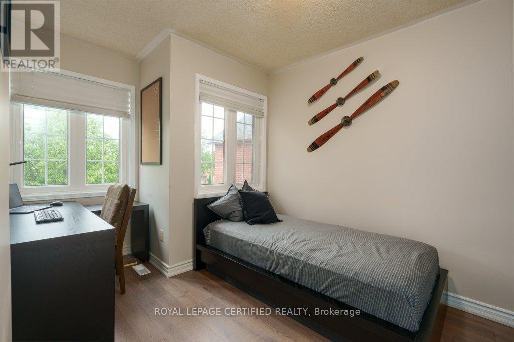 38 Banner Road, Brampton, Ontario  L6X 4K8 - Photo 14 - W12211111
