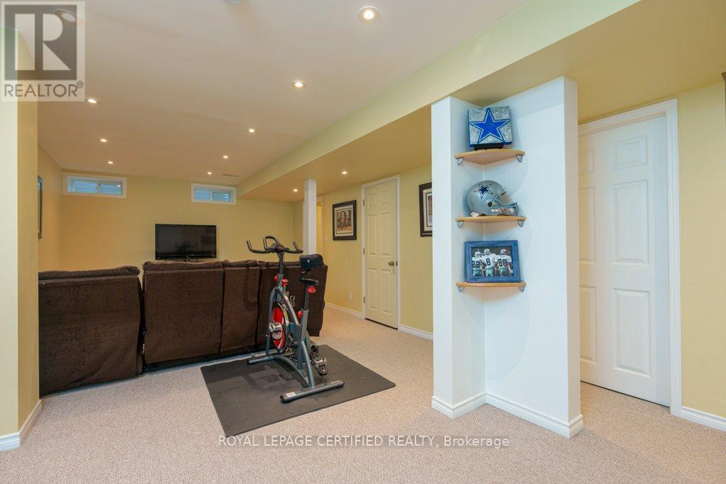38 Banner Road, Brampton, Ontario  L6X 4K8 - Photo 19 - W12211111