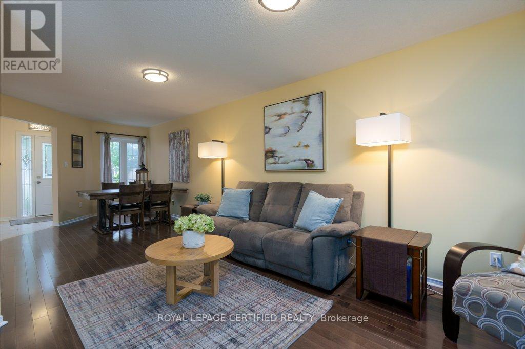 38 Banner Road, Brampton, Ontario  L6X 4K8 - Photo 8 - W12211111