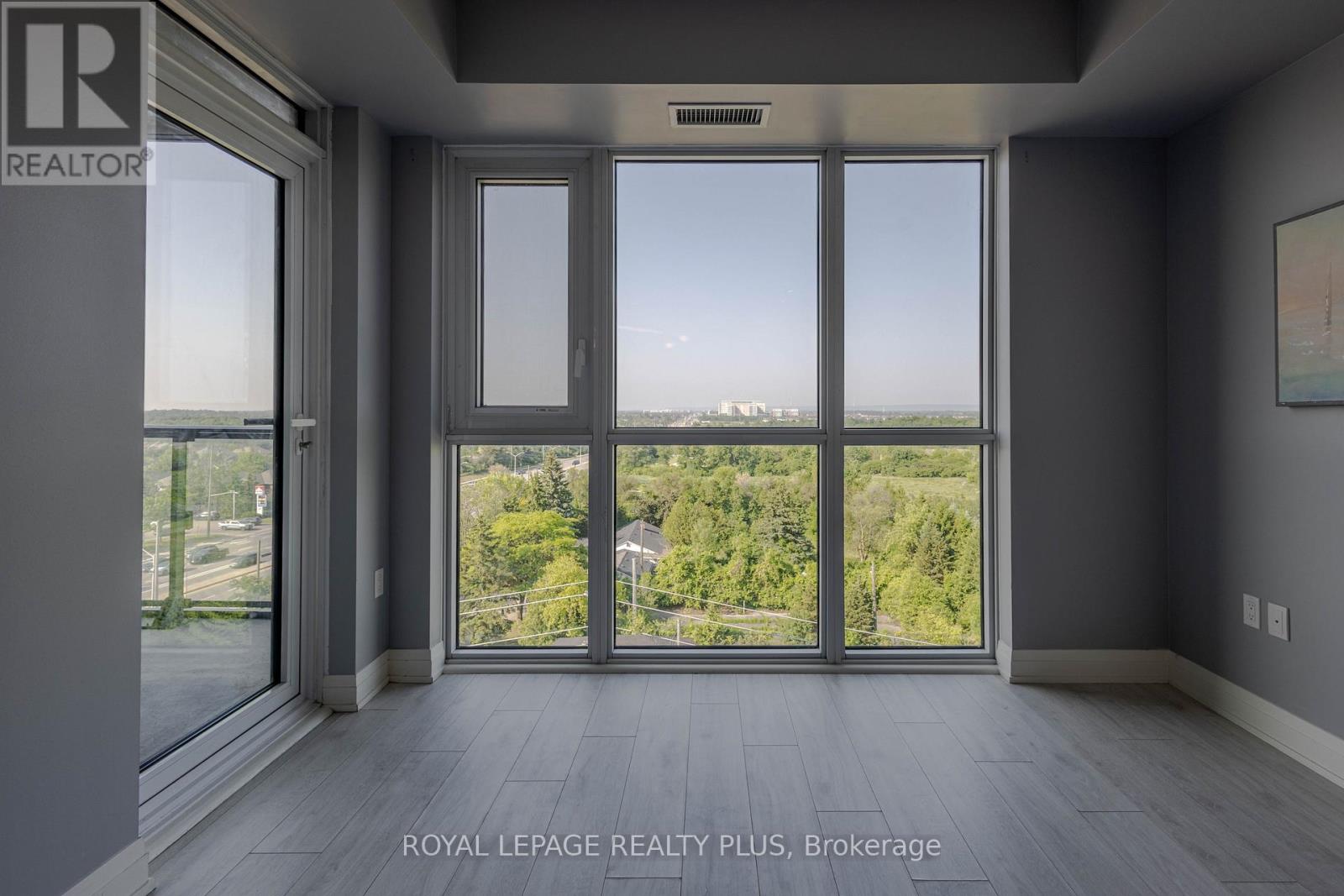 701 - 509 Dundas Street W, Oakville (Go Glenorchy), Ontario  L6M 1L9 - Photo 20 - W12211121