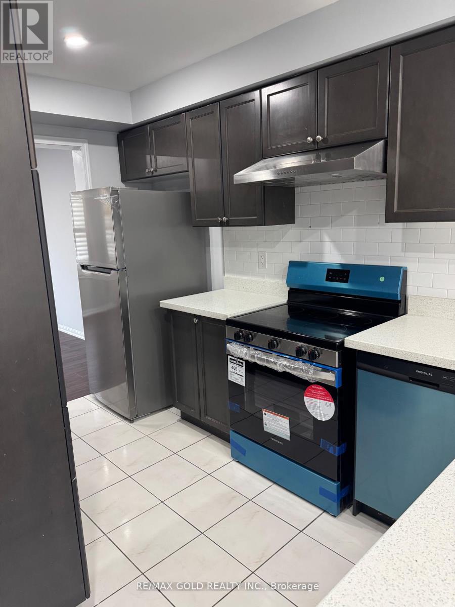 13 Viewforth Road, Brampton (Northwest Brampton), Ontario  L7A 0R2 - Photo 21 - W12211136