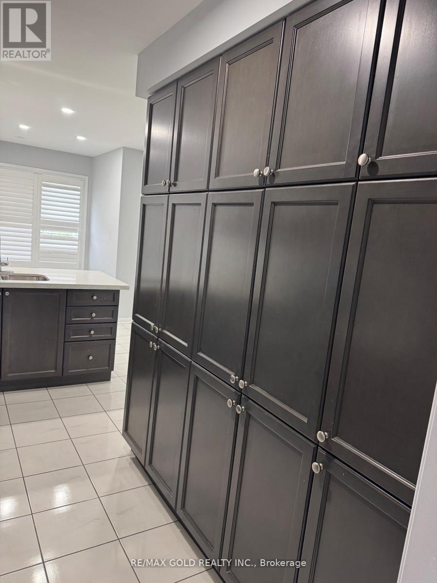 13 Viewforth Road, Brampton (Northwest Brampton), Ontario  L7A 0R2 - Photo 25 - W12211136