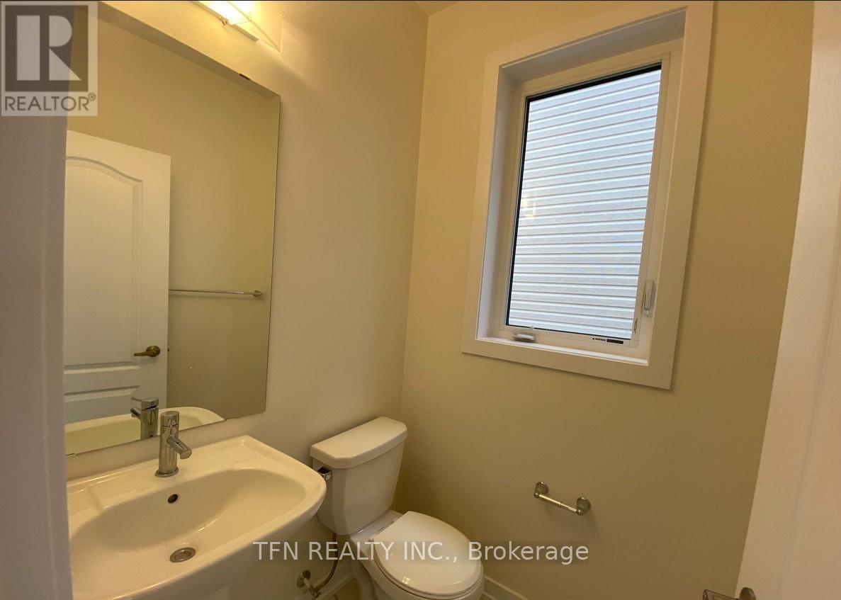 18 Monteith Drive, Brantford, Ontario  N3T 0W6 - Photo 12 - X12211125
