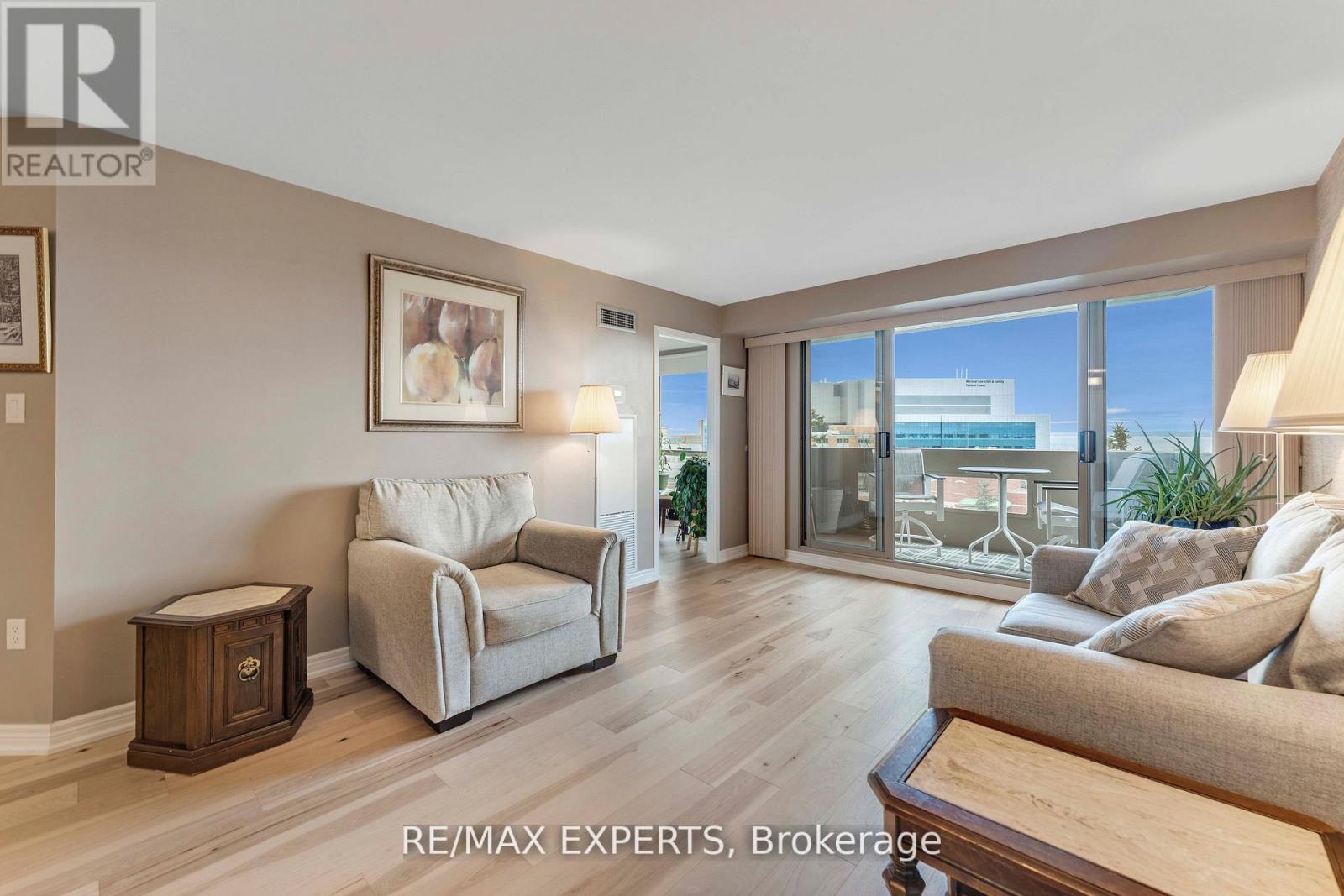 809 - 1201 North Shore Boulevard E, Burlington (Brant), Ontario  L7S 1Z5 - Photo 4 - W12209837
