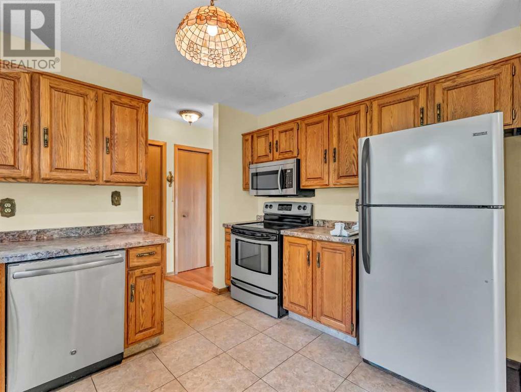30 Rossland Crescent Se, Medicine Hat, Alberta  T1B 2B6 - Photo 9 - A2226666