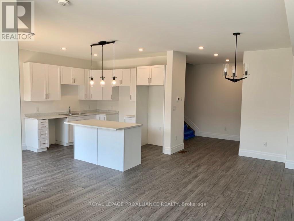 65 Evans Street, Prince Edward County, Ontario  K0K 2T0 - Photo 10 - X12211199