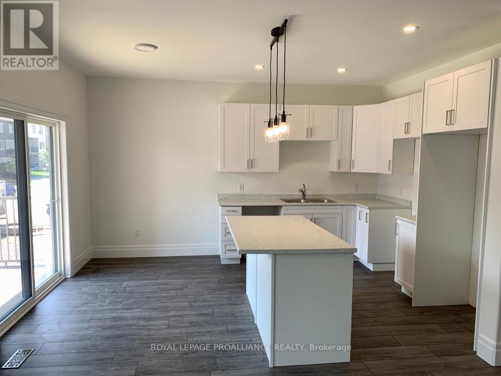 65 Evans Street, Prince Edward County, Ontario  K0K 2T0 - Photo 11 - X12211199