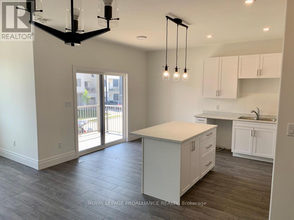 65 Evans Street, Prince Edward County, Ontario  K0K 2T0 - Photo 12 - X12211199