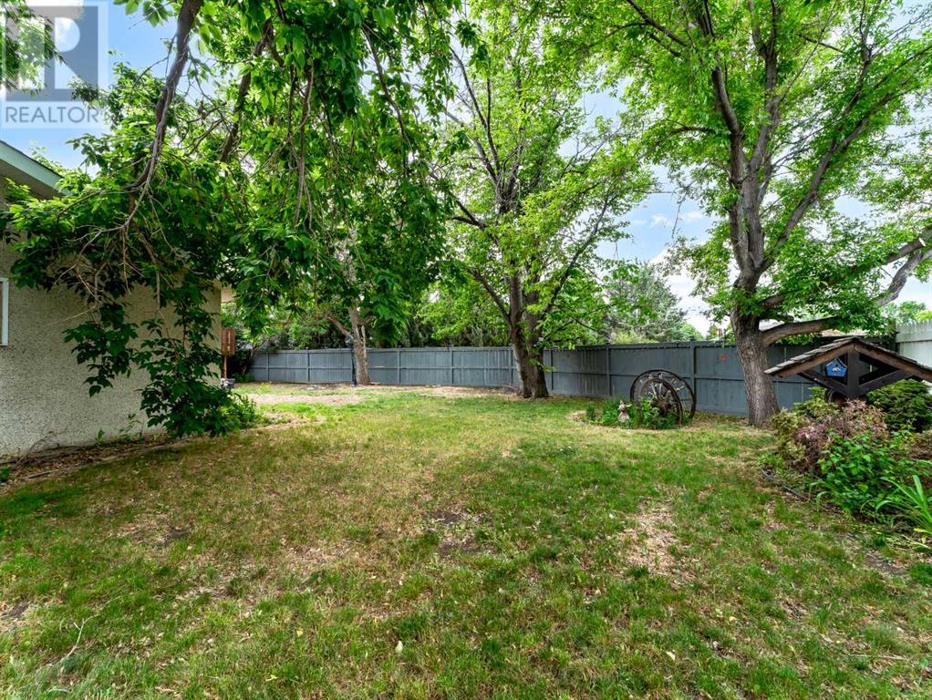 30 Rossland Crescent Se, Medicine Hat, Alberta  T1B 2B6 - Photo 37 - A2226666