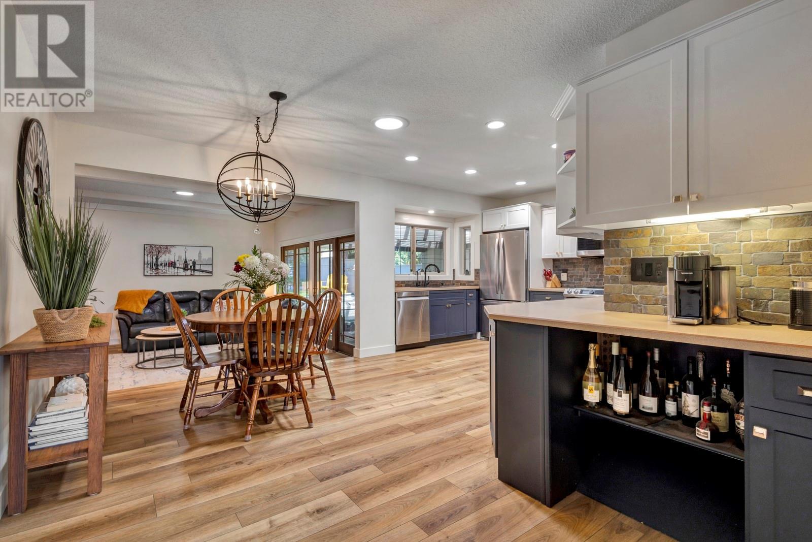 1123 Pinecrest Lane, Kelowna, British Columbia  V1Y 4L4 - Photo 7 - 10349736