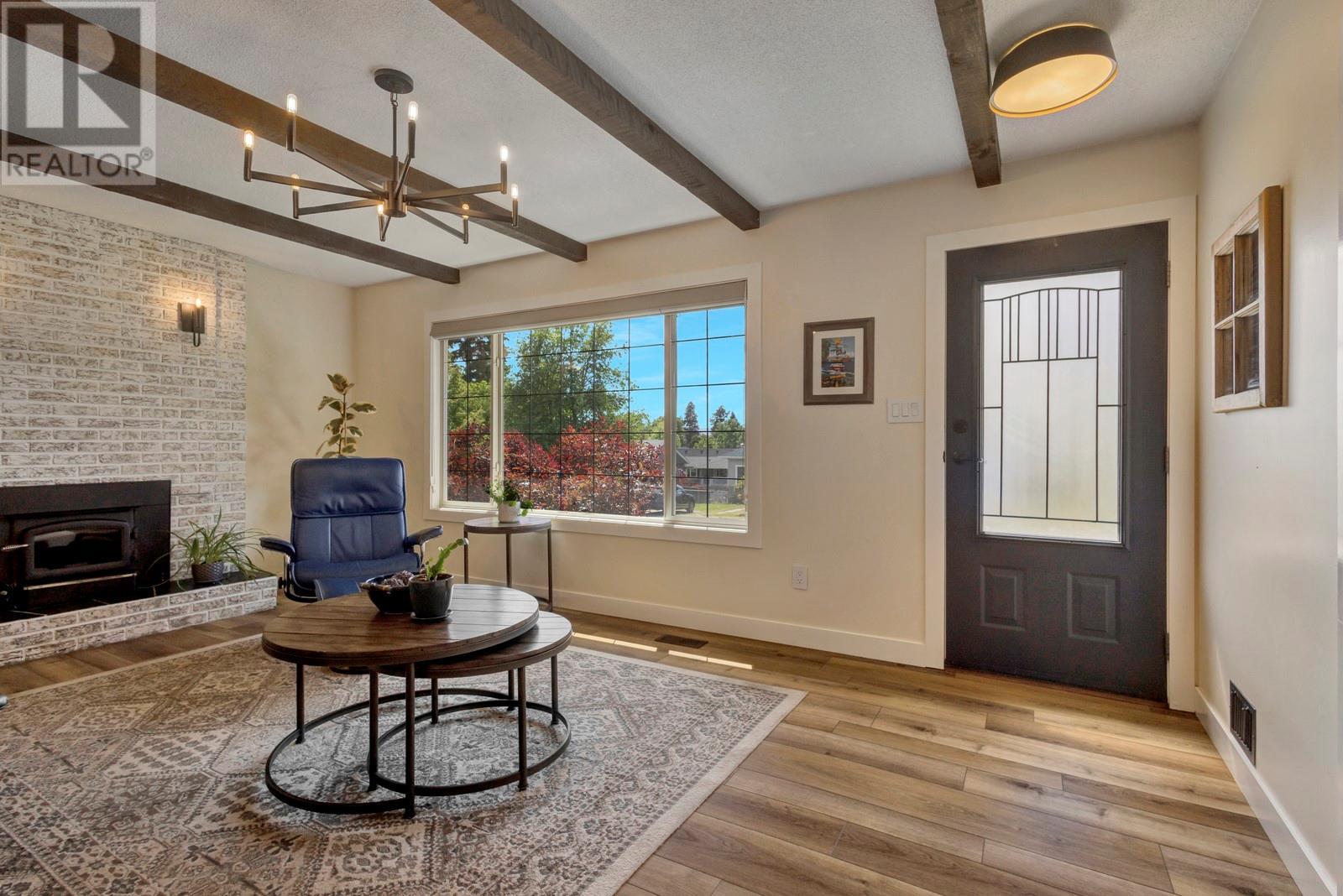 1123 Pinecrest Lane, Kelowna, British Columbia  V1Y 4L4 - Photo 5 - 10349736