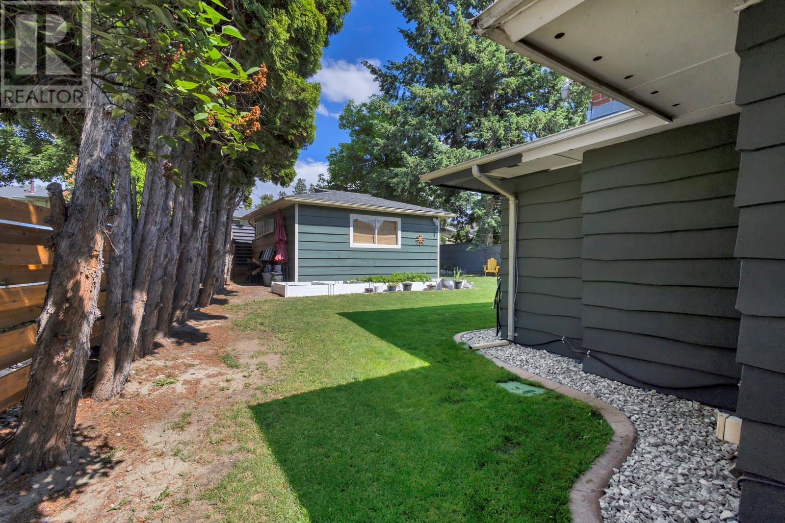 1123 Pinecrest Lane, Kelowna, British Columbia  V1Y 4L4 - Photo 51 - 10349736
