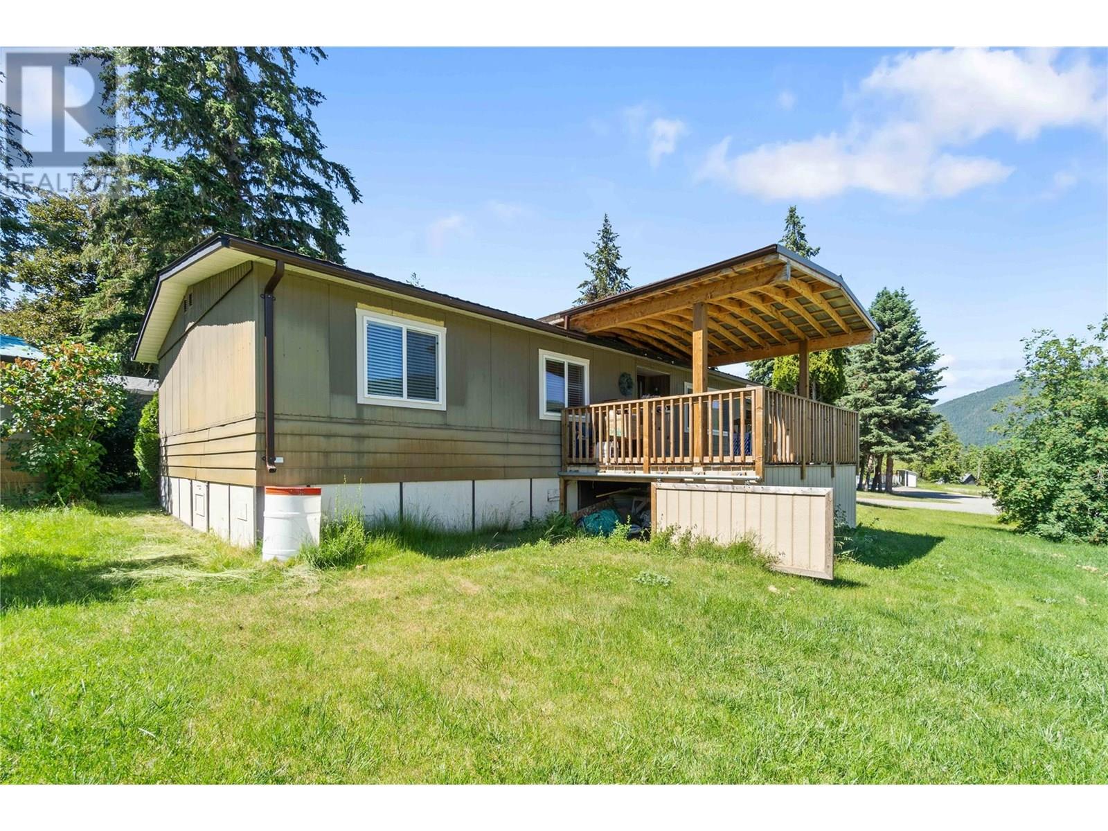2500 97b Highway Se Unit# 19, Salmon Arm, British Columbia  V1E 1A6 - Photo 21 - 10351653