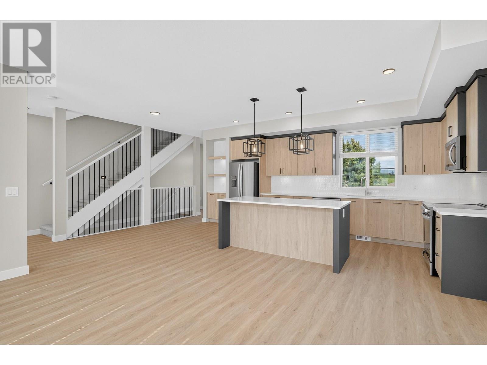 4025 Gellatly Road Unit# 201, West Kelowna, British Columbia  V4T 0E6 - Photo 9 - 10351723