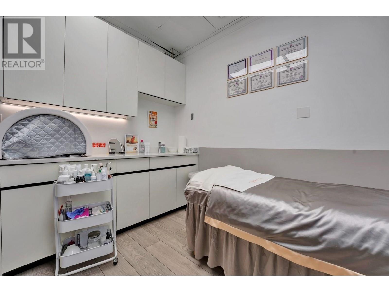 240 7031 Westminster Highway, Richmond, British Columbia  V6X 1A3 - Photo 11 - C8069803