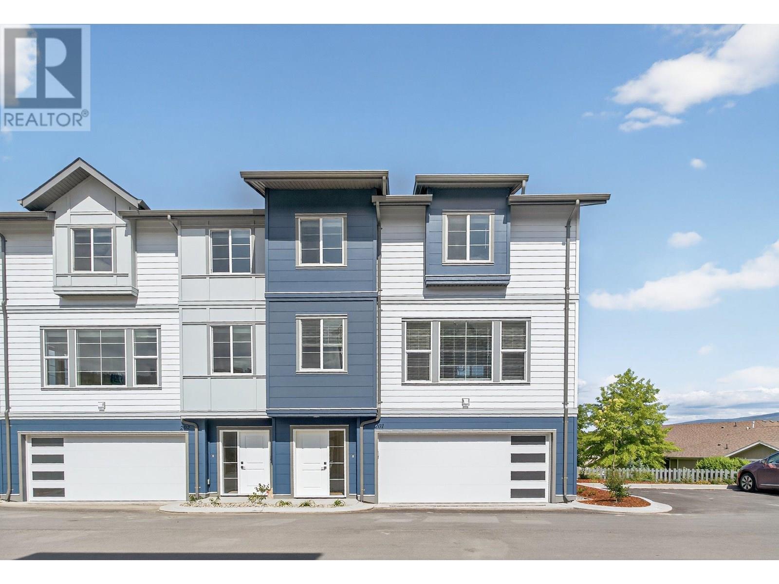 4025 Gellatly Road Unit# 201, West Kelowna, British Columbia