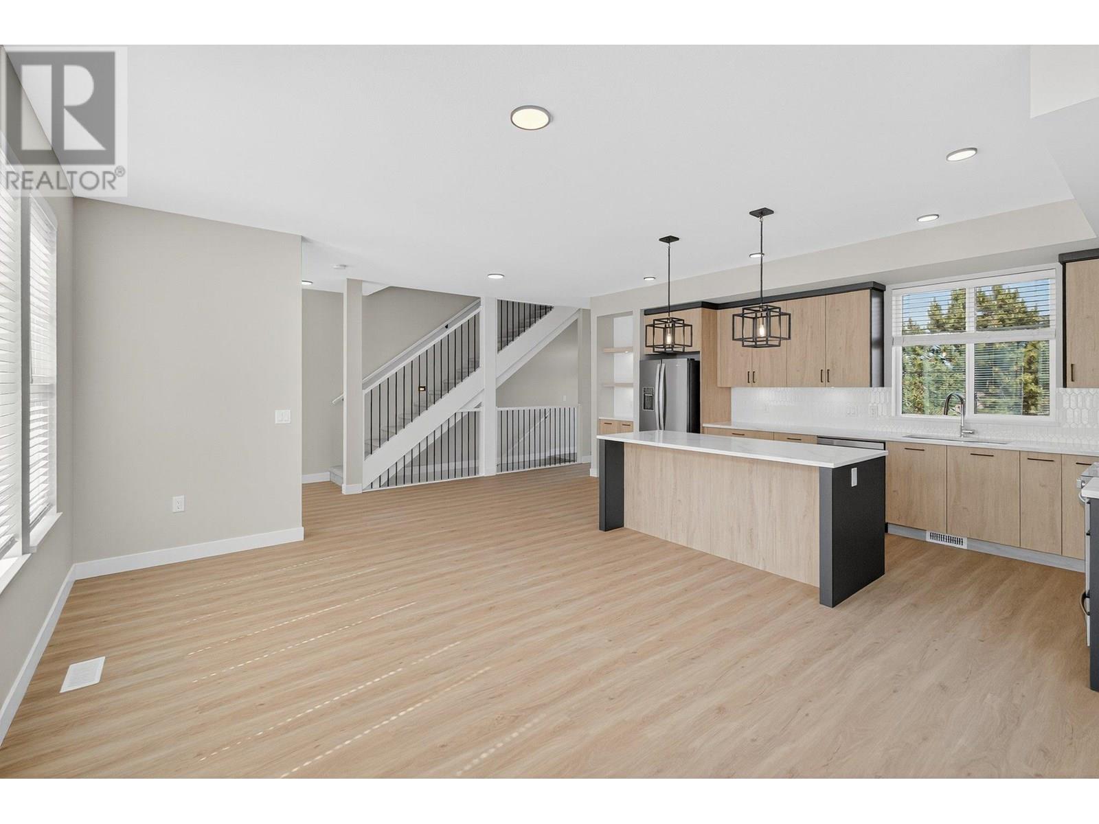 4025 Gellatly Road Unit# 201, West Kelowna, British Columbia  V4T 0E6 - Photo 8 - 10351723