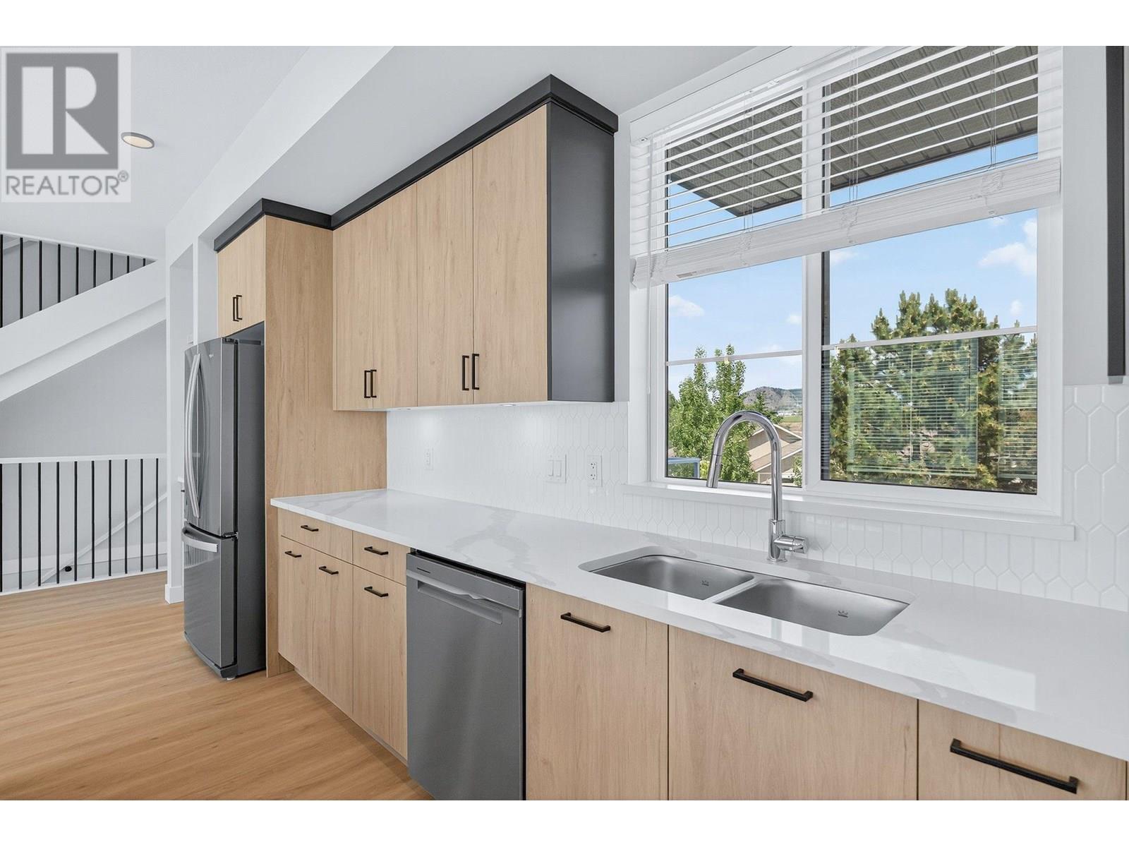4025 Gellatly Road Unit# 201, West Kelowna, British Columbia  V4T 0E6 - Photo 4 - 10351723