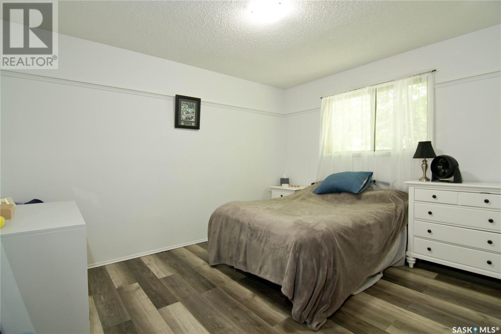 3127 Jenkins Drive E, Regina, Saskatchewan  S4S 5N6 - Photo 10 - SK008230