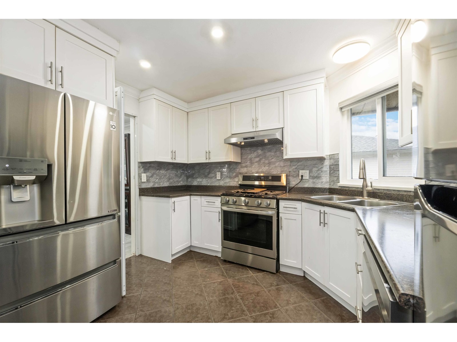 2706 MITCHELL STREET, Abbotsford real estate listing R3000529 for sale