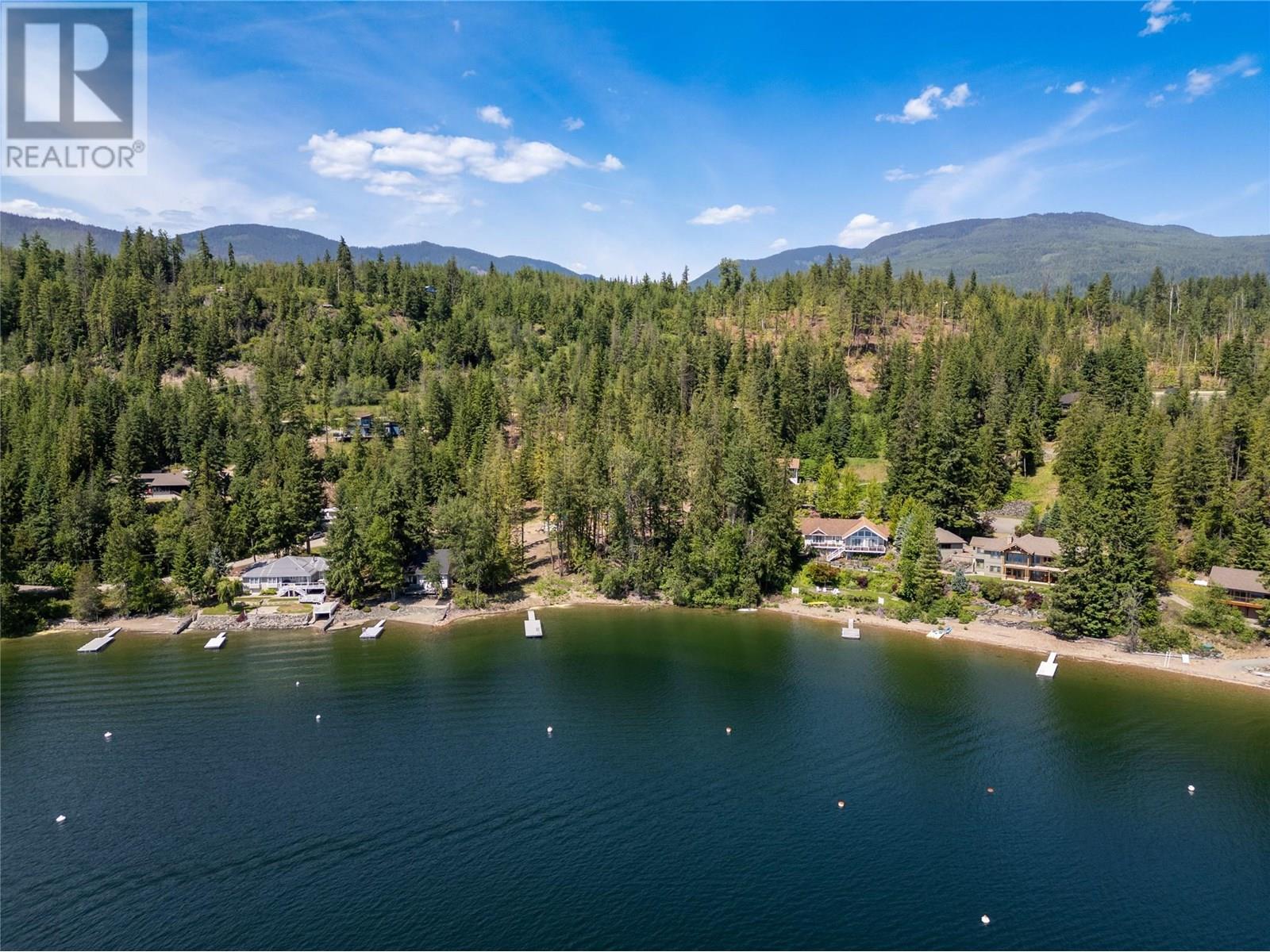 5828 Squilax Anglemont Road, Celista, British Columbia  V0E 1M6 - Photo 13 - 10347730