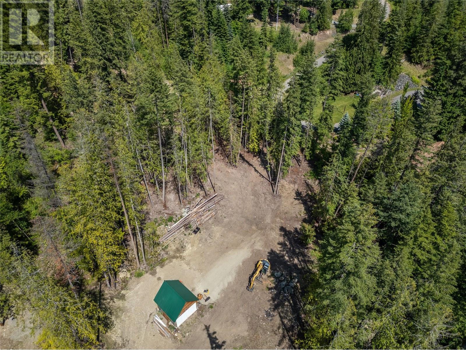 5828 Squilax Anglemont Road, Celista, British Columbia  V0E 1M6 - Photo 14 - 10347730