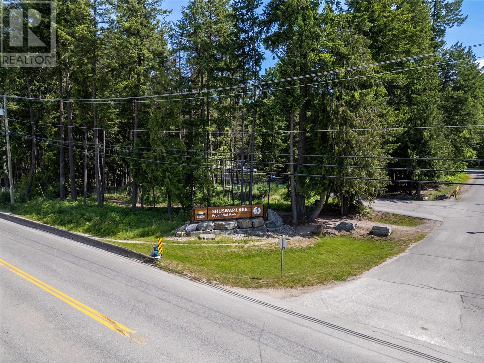 5828 Squilax Anglemont Road, Celista, British Columbia  V0E 1M6 - Photo 16 - 10347730
