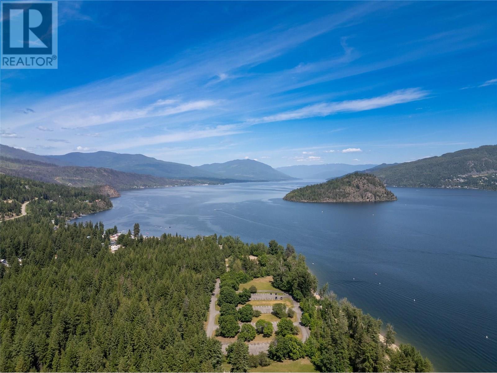 5828 Squilax Anglemont Road, Celista, British Columbia  V0E 1M6 - Photo 17 - 10347730