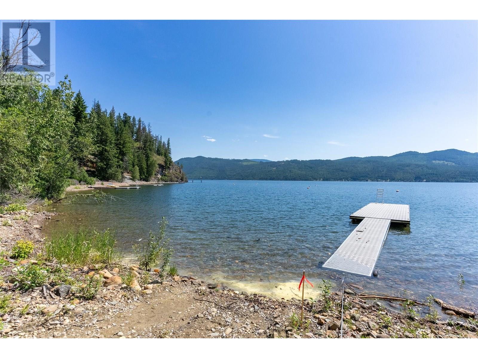 5828 Squilax Anglemont Road, Celista, British Columbia  V0E 1M6 - Photo 19 - 10347730