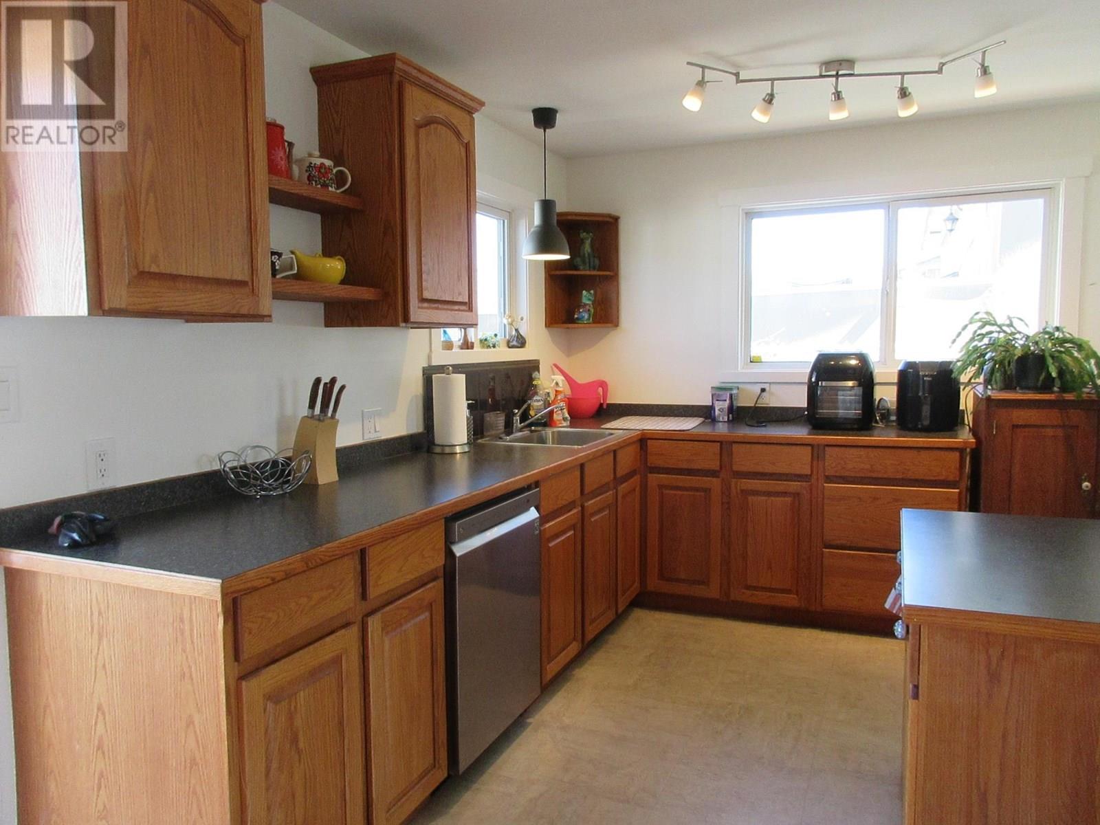 2563 Coutlee Avenue, Merritt, British Columbia  V1K 1B8 - Photo 17 - 10351643