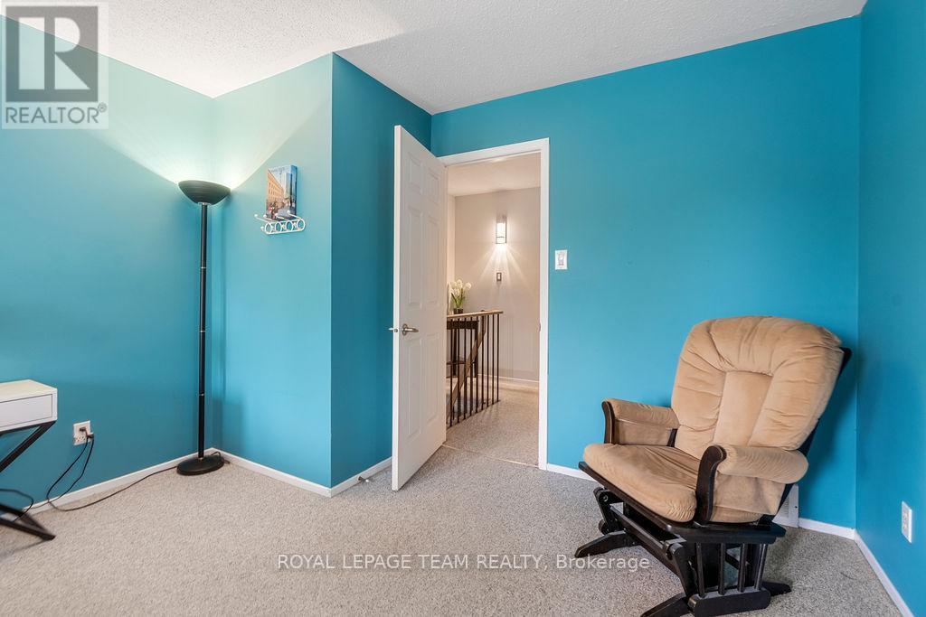 80 Pickwick Drive, Ottawa, Ontario  K2J 3E2 - Photo 29 - X12211153