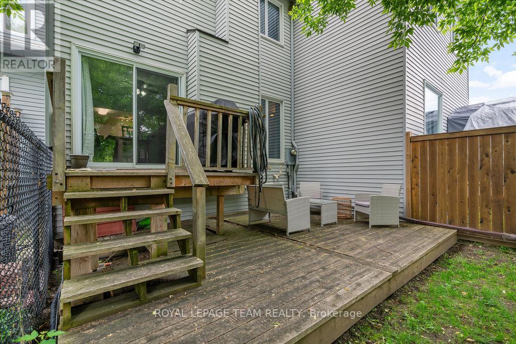 80 Pickwick Drive, Ottawa, Ontario  K2J 3E2 - Photo 43 - X12211153
