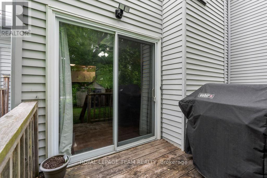 80 Pickwick Drive, Ottawa, Ontario  K2J 3E2 - Photo 44 - X12211153