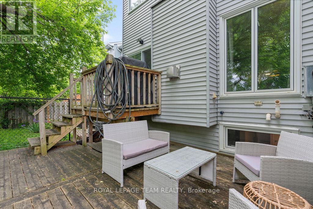 80 Pickwick Drive, Ottawa, Ontario  K2J 3E2 - Photo 45 - X12211153