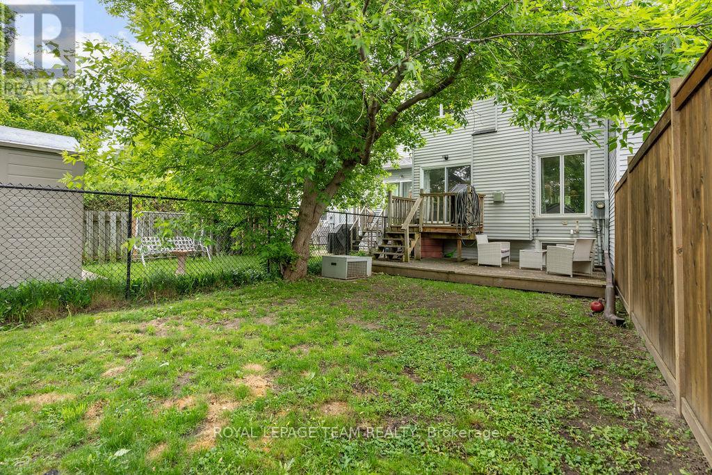 80 Pickwick Drive, Ottawa, Ontario  K2J 3E2 - Photo 48 - X12211153
