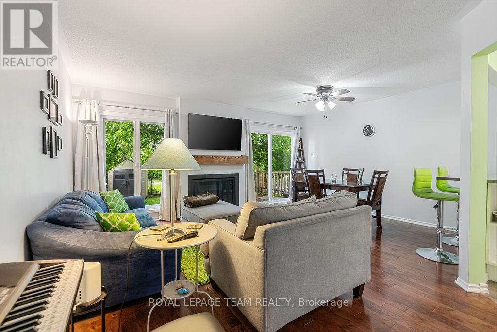 80 Pickwick Drive, Ottawa, Ontario  K2J 3E2 - Photo 6 - X12211153