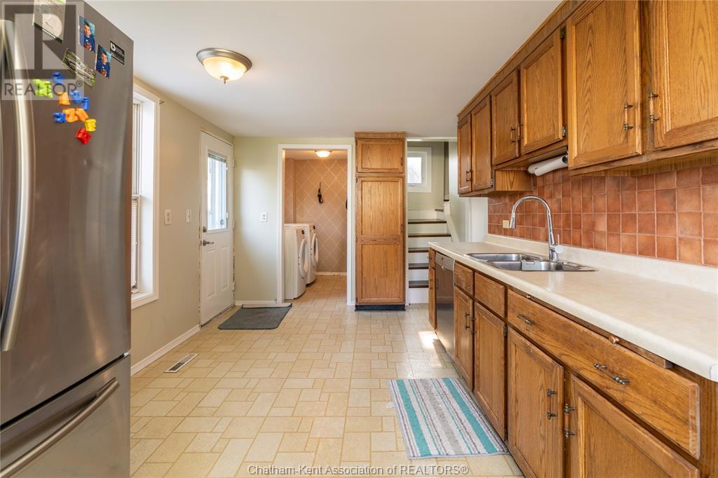 12 Montgomery Street, Leamington, Ontario  N8H 1Z9 - Photo 7 - 25014697