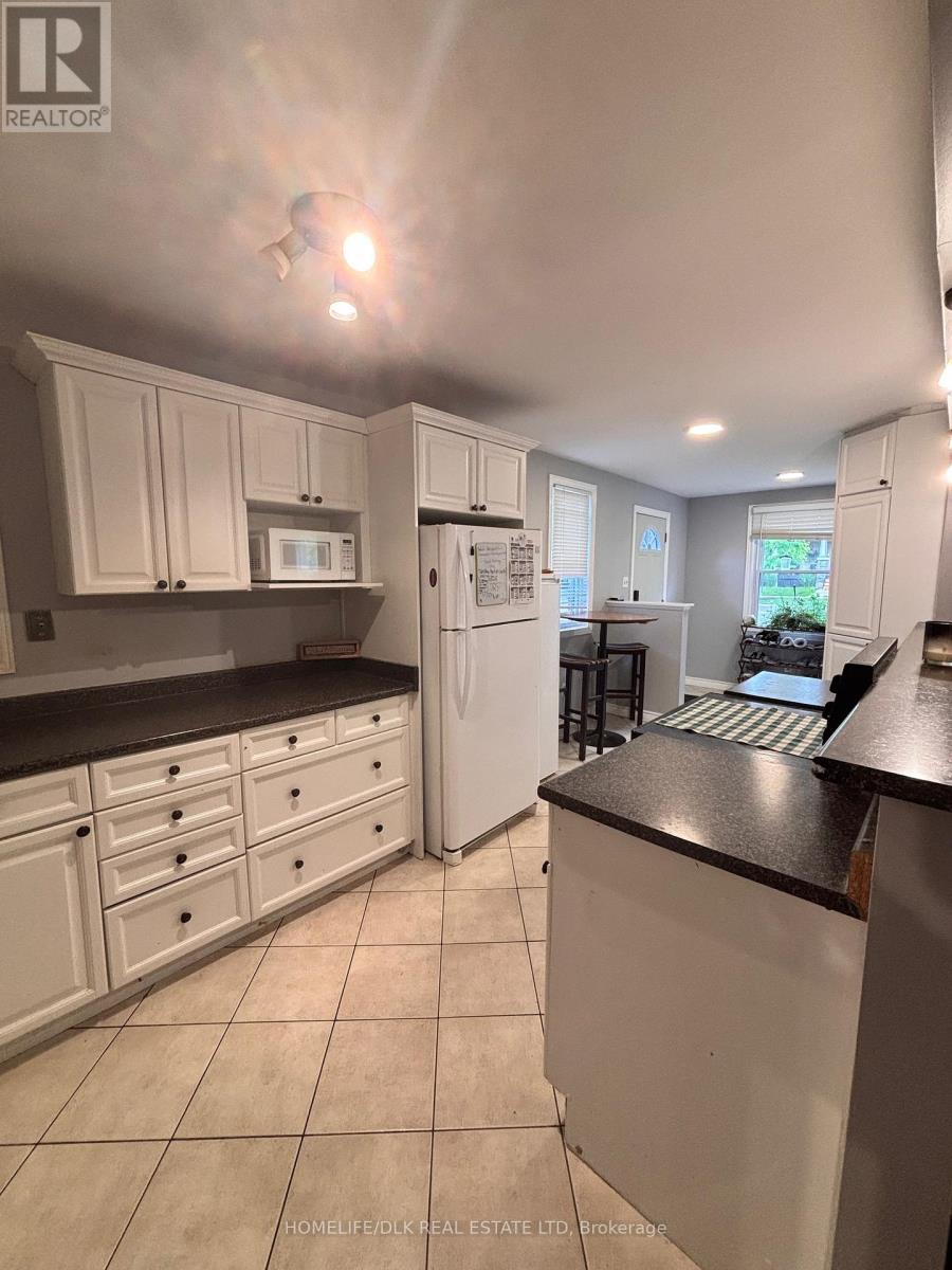 644 Grosvenor Street, London East, Ontario  N5Y 3T4 - Photo 12 - X12189732