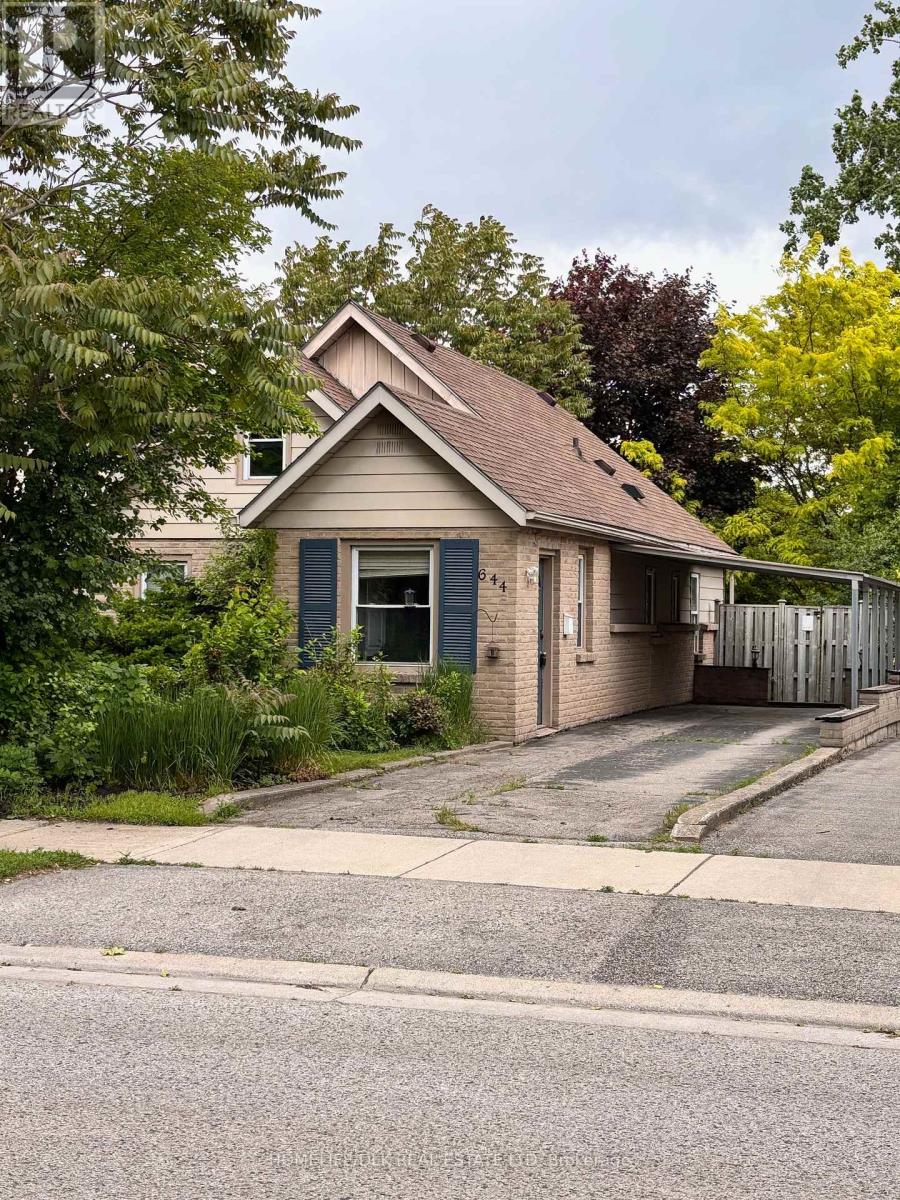 644 Grosvenor Street, London East, Ontario  N5Y 3T4 - Photo 2 - X12189732