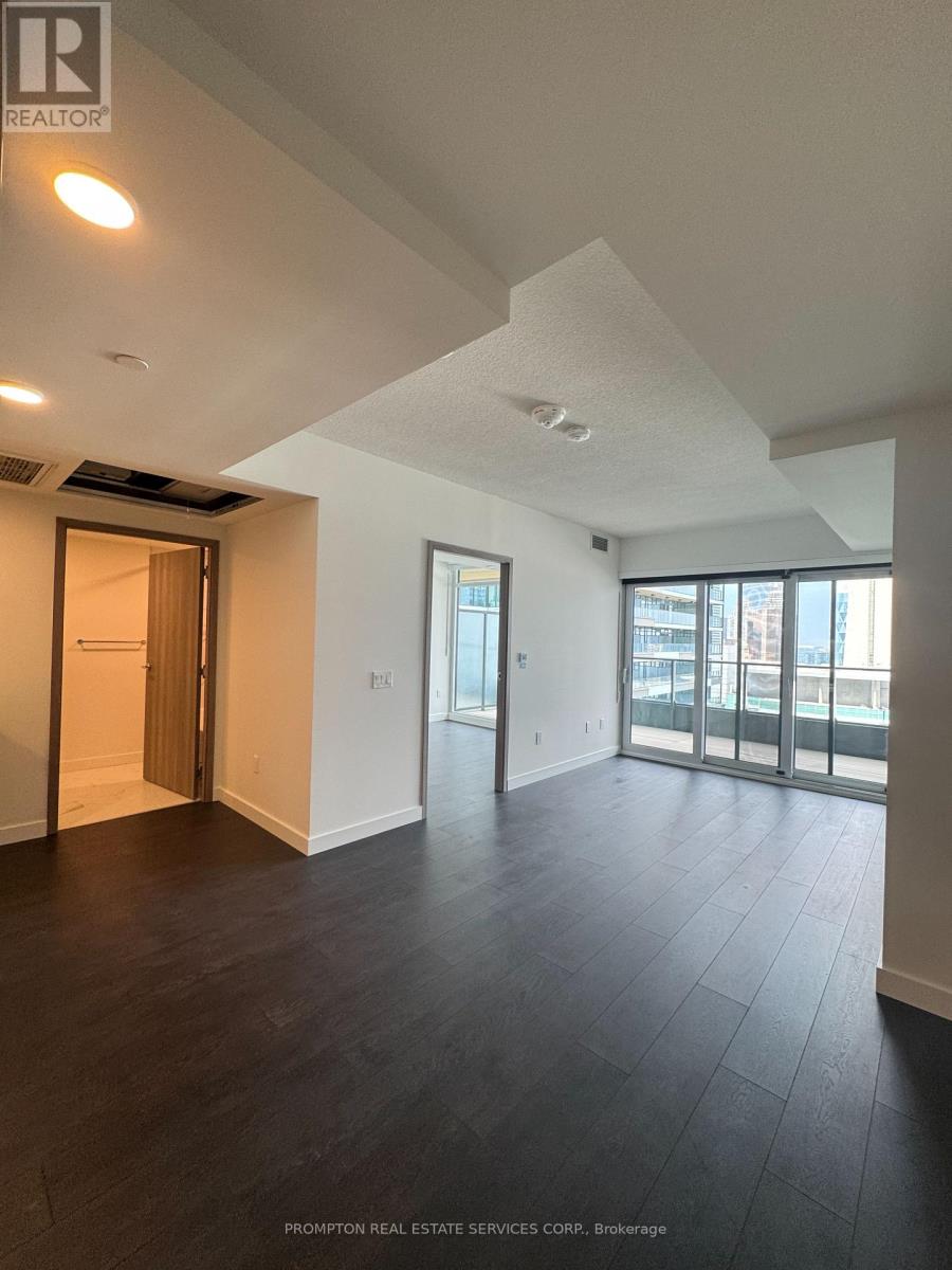 3908 - 3 Concord Cityplace Way, Toronto, Ontario  M5V 0X4 - Photo 5 - C12211149