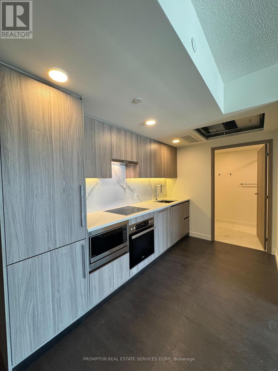 3908 - 3 Concord Cityplace Way, Toronto, Ontario  M5V 0X4 - Photo 7 - C12211149
