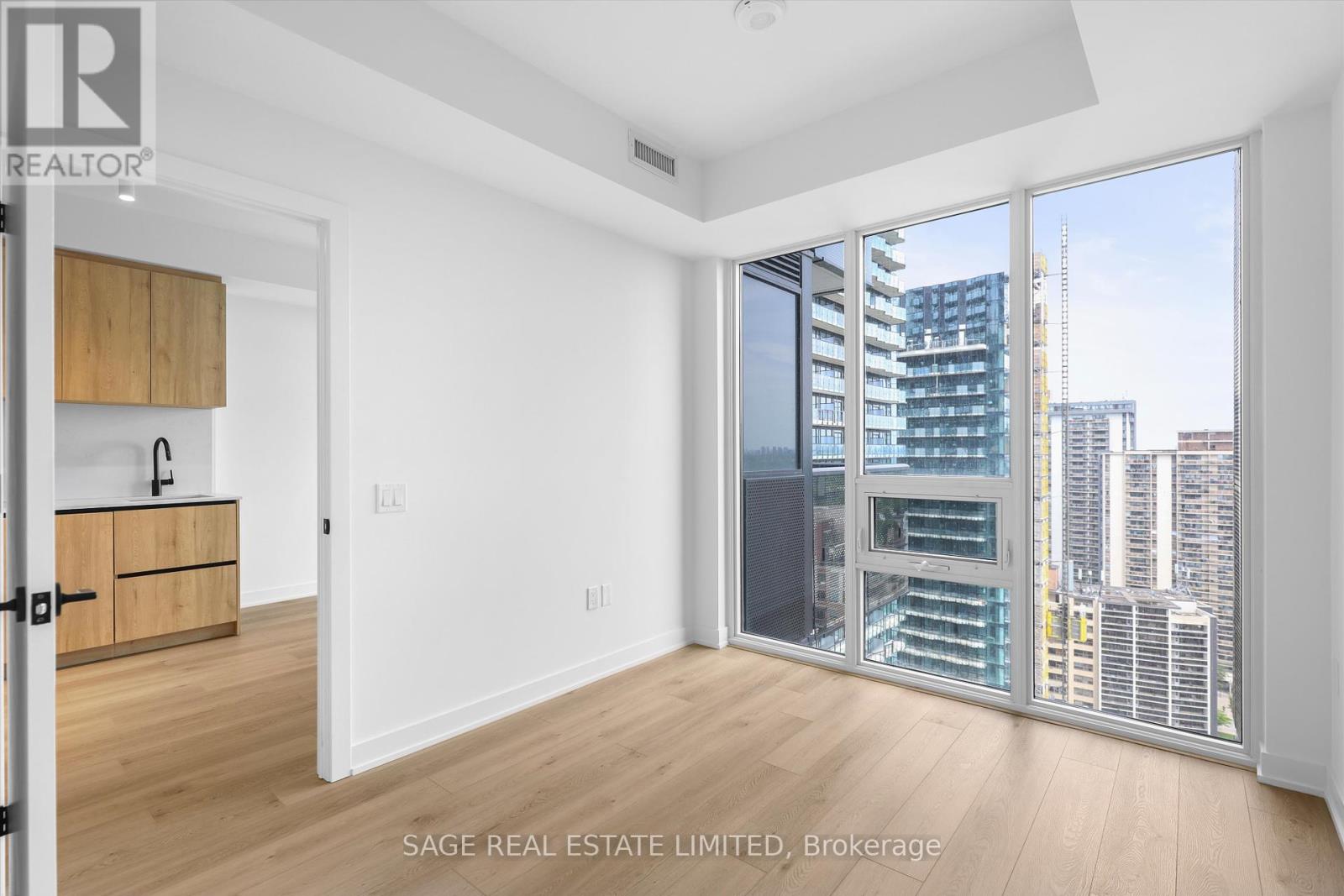 2208 - 117 Broadway Avenue, Toronto, Ontario  M4P 1V3 - Photo 14 - C12211164