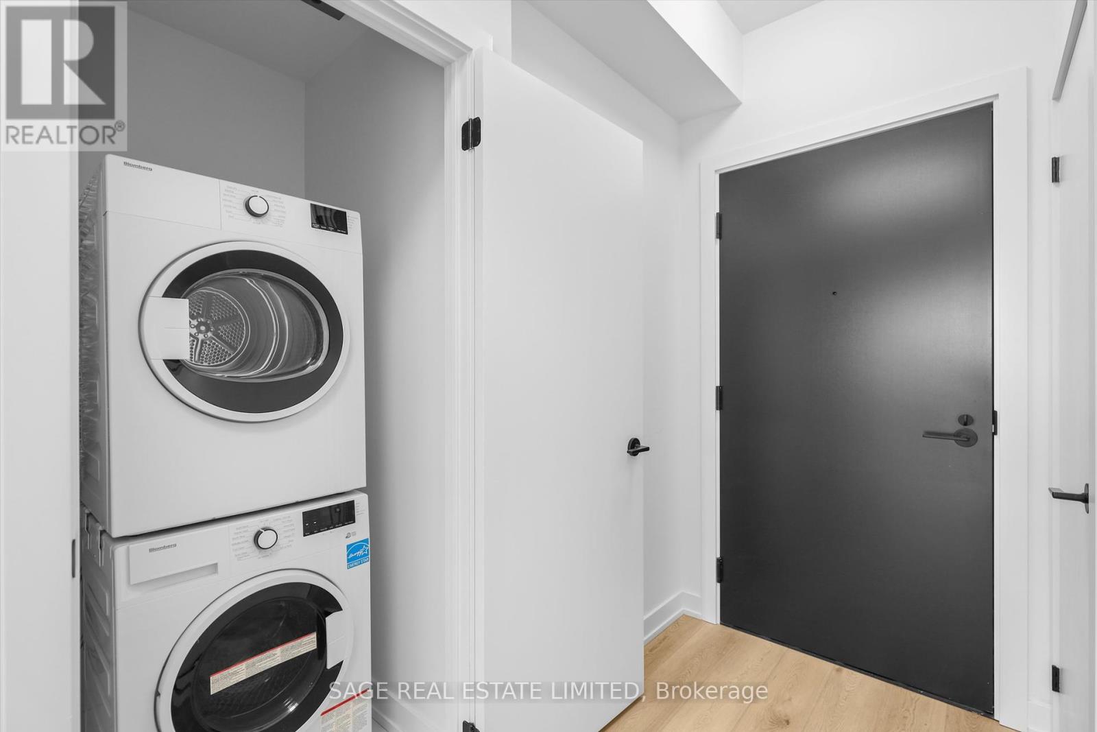 2208 - 117 Broadway Avenue, Toronto, Ontario  M4P 1V3 - Photo 17 - C12211164