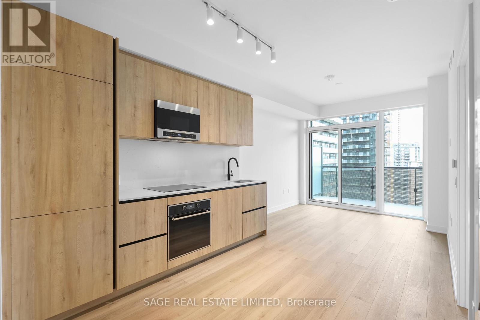 2208 - 117 Broadway Avenue, Toronto, Ontario  M4P 1V3 - Photo 7 - C12211164