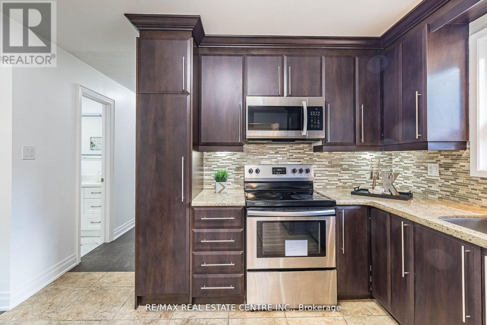 114 Sexton Crescent, Toronto, Ontario  M2H 2L6 - Photo 16 - C12211192