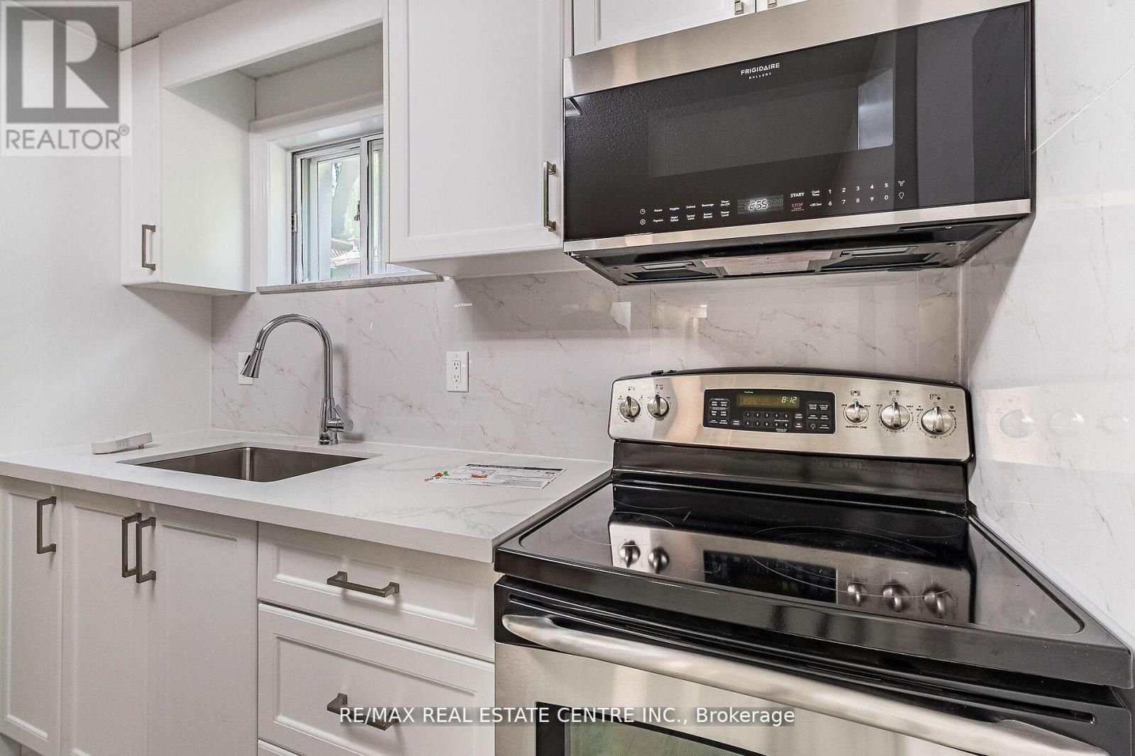 114 Sexton Crescent, Toronto, Ontario  M2H 2L6 - Photo 28 - C12211192