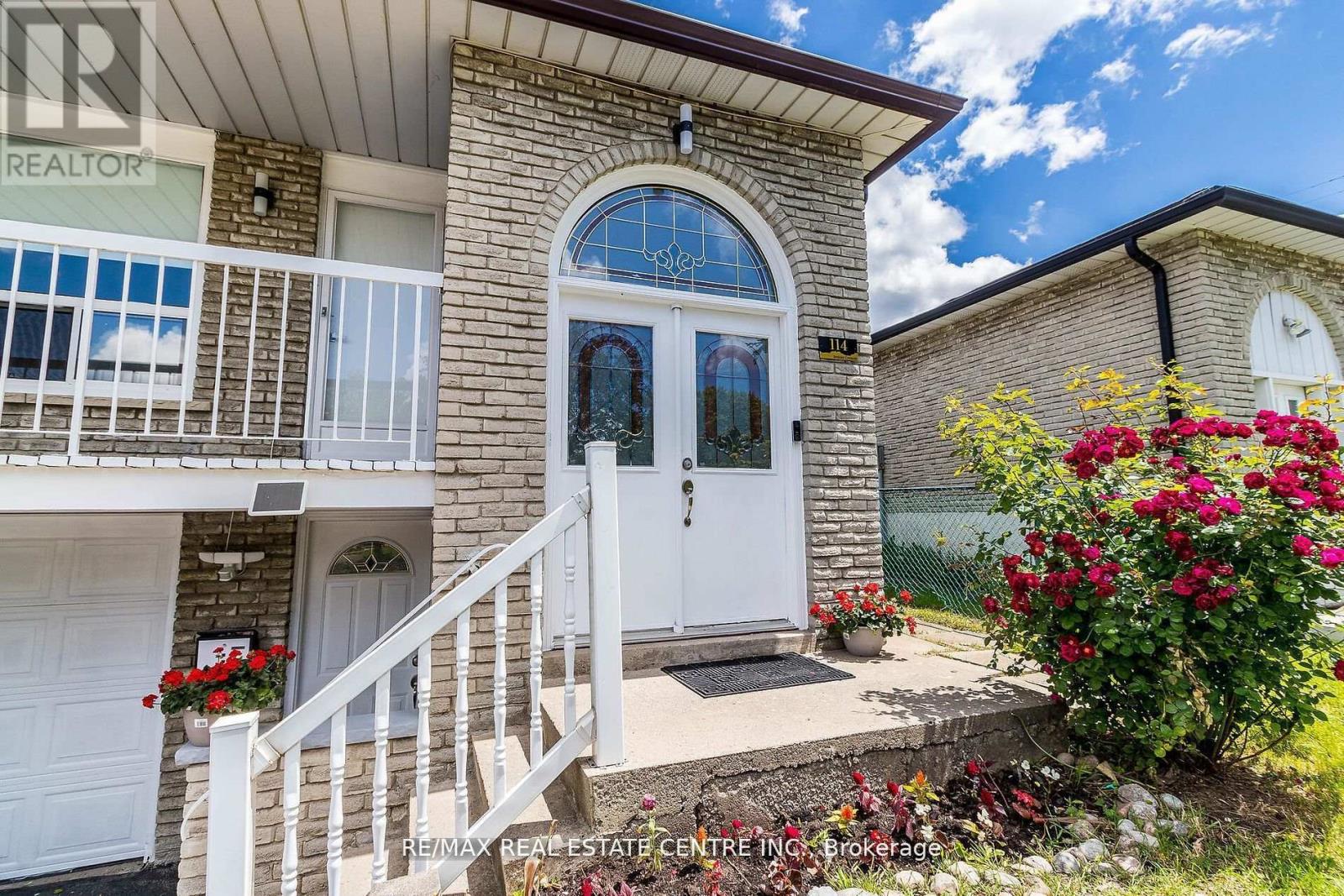114 Sexton Crescent, Toronto, Ontario  M2H 2L6 - Photo 3 - C12211192