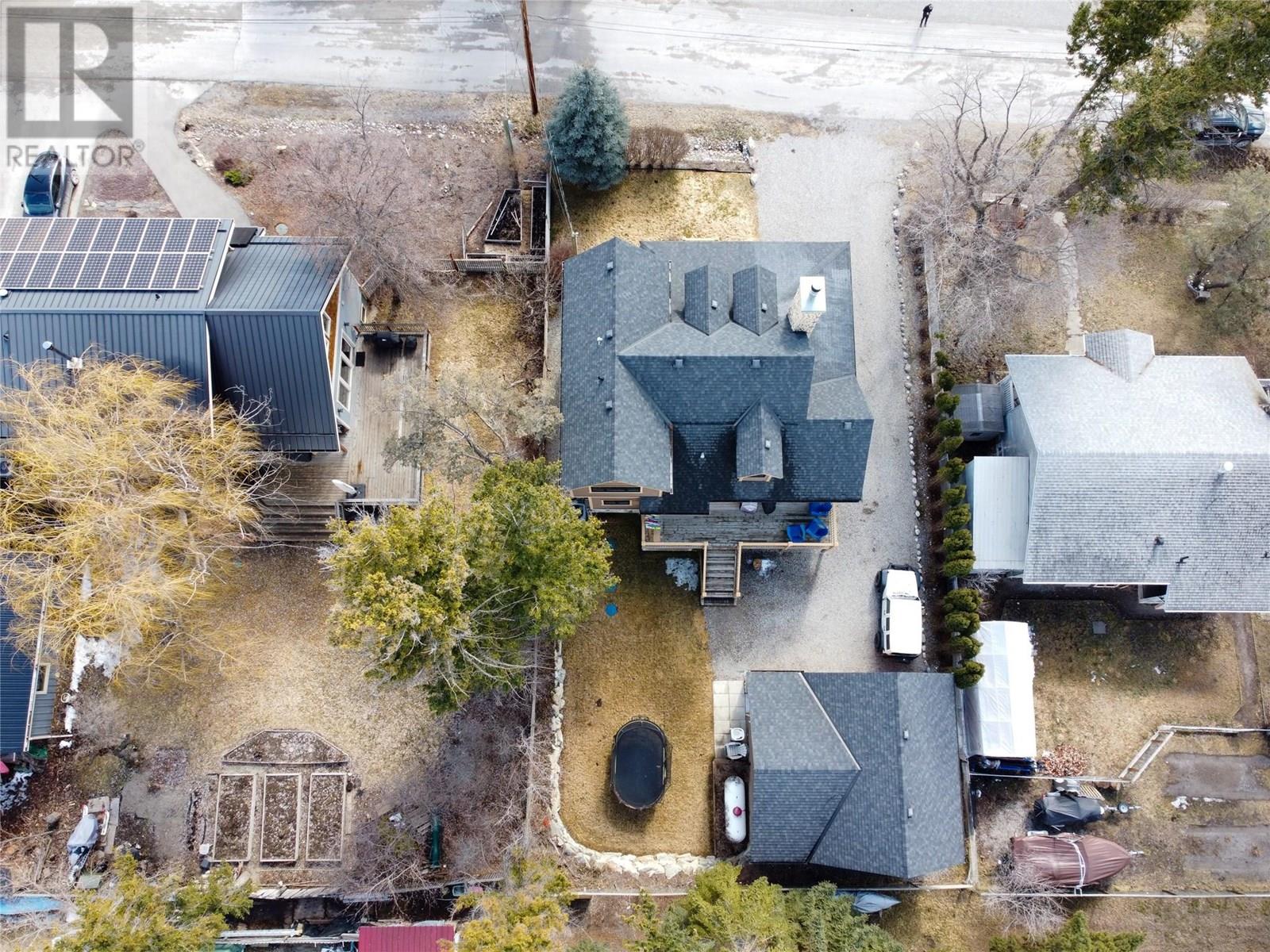 4707 Galena Street, Windermere, British Columbia  V0B 2L2 - Photo 3 - 10338540