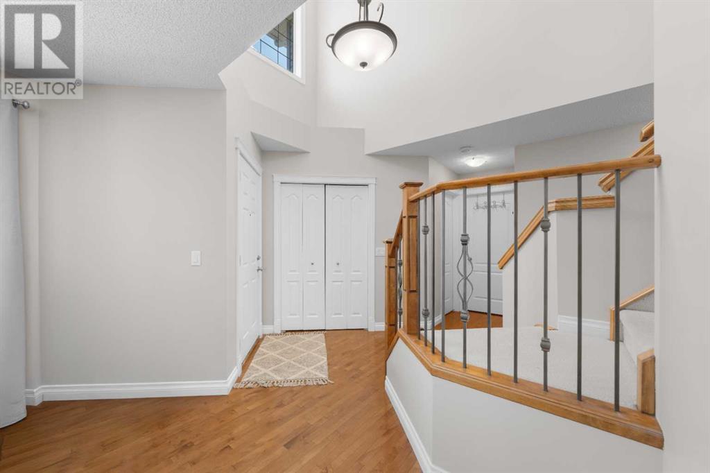 58 Everhollow Avenue Sw, Calgary, Alberta  T2Y 0A9 - Photo 2 - A2227890