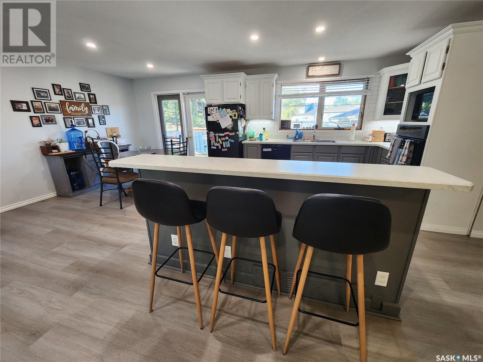 254 Duncan Road, Estevan, Saskatchewan  S4A 0A4 - Photo 4 - SK009007